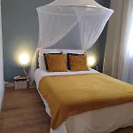 Little House In With Pool * بوردو